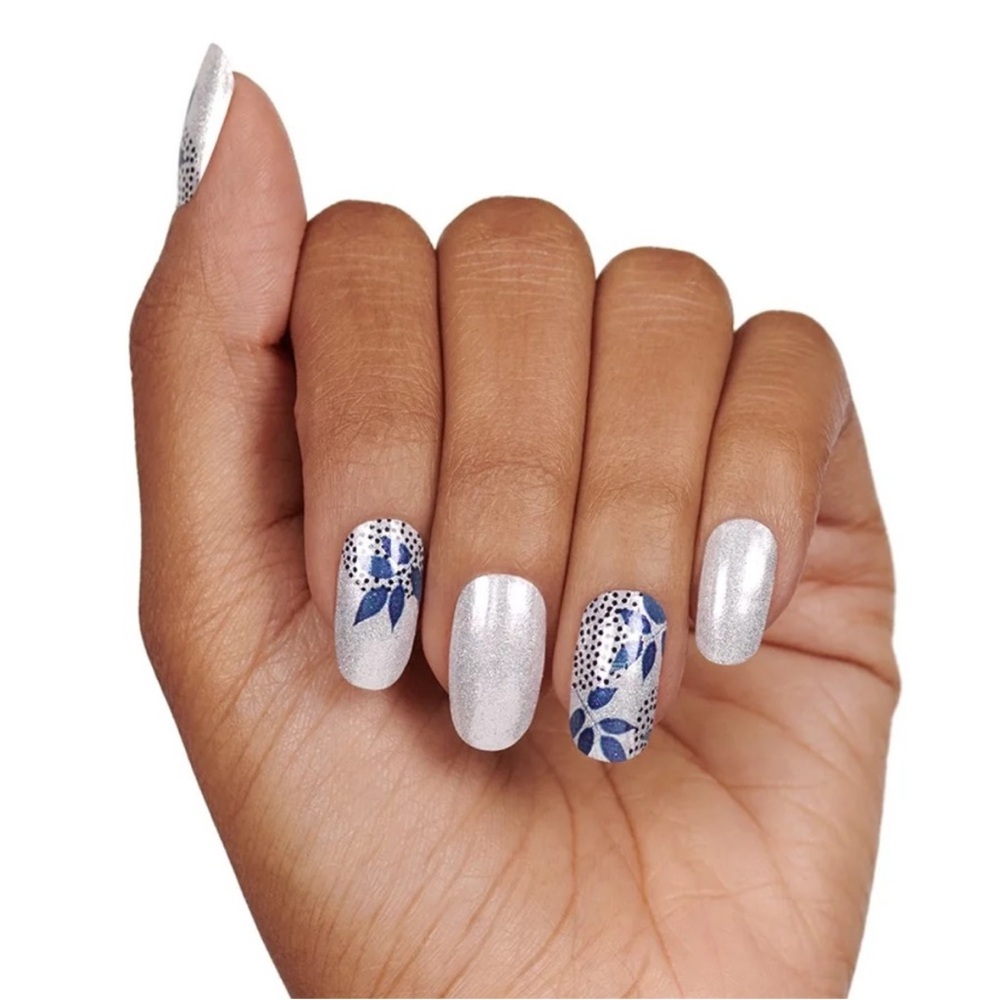 *Retired* Color Street: Leaf it to Me | Silver Blue Fall Shimmer Metallic Dots - Picture 8 of 11